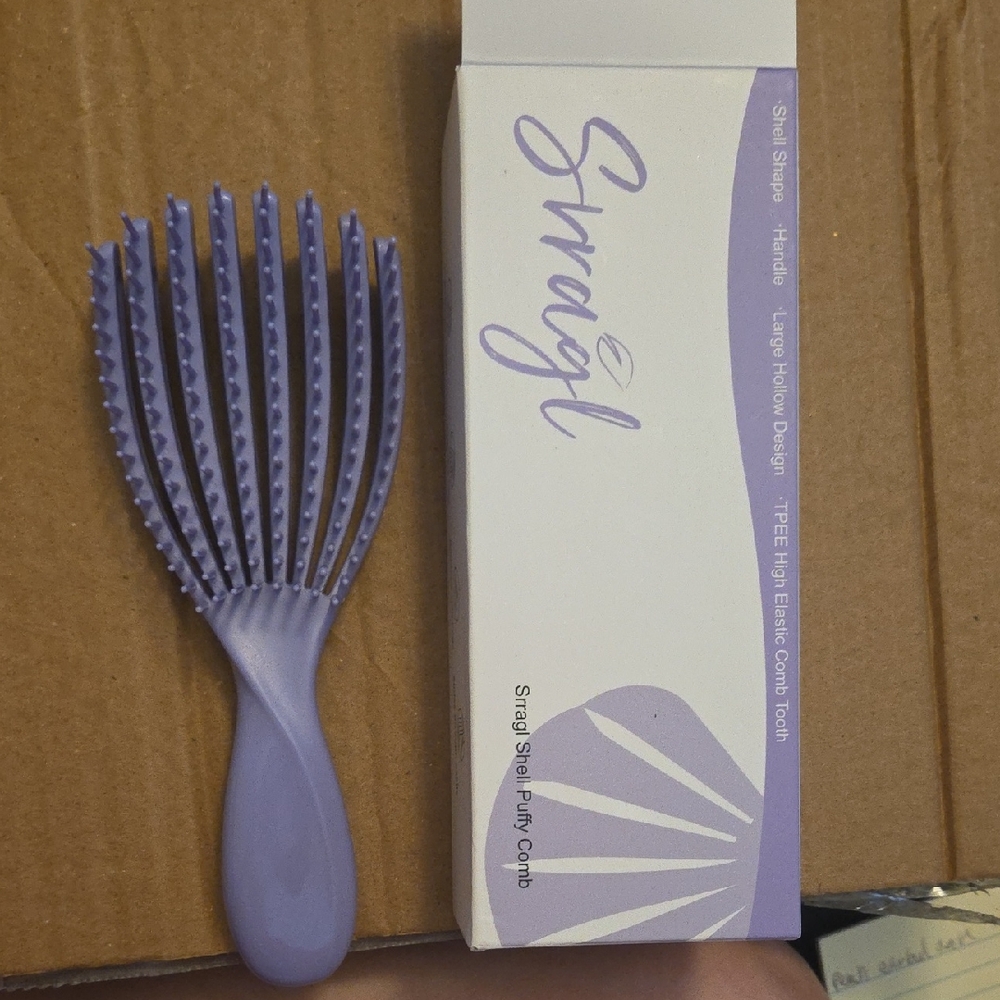 Stragi Purple Hair Comb